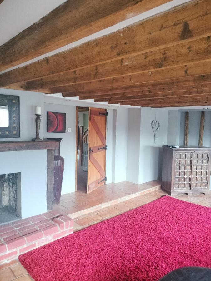 The Oast Apartment Maidstone Bagian luar foto