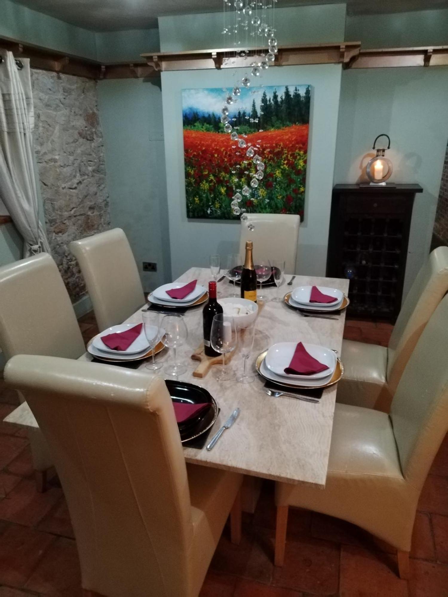 The Oast Apartment Maidstone Bagian luar foto